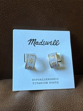 Madewell White and Gold Floral Petite Hoop Earrings